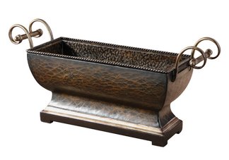AMANCIO, PLANTER