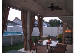 Outdoor drapes