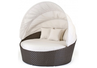 Round Moon Wicker Daybed