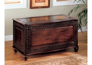 Traditional Cedar Chest