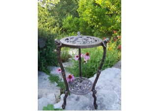 Frog Table Plant Stand