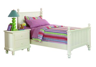 Hanna White Sand-Through Finish Twin Bed with 1 Night Stand Collection Set