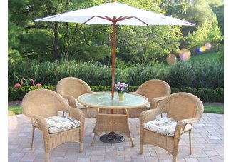 Resin Wicker 5pc Dining Set with Cushions Umbrella and Stand