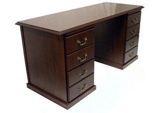 Traditional Laminate Knee Desk427