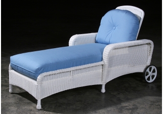 White Bermuda Chaise Lounge with Wheels