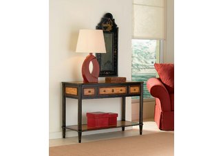 Braemer Hill Accent Sofa Table