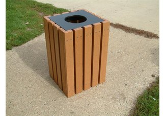 22 Gallon Trash Receptacle