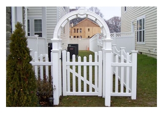 Vinyl Scalloped Top Picket Gate Kit