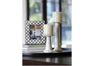 Le Colonial Pillar Holders