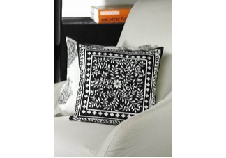 Raj Leaves Throw Pillow Set