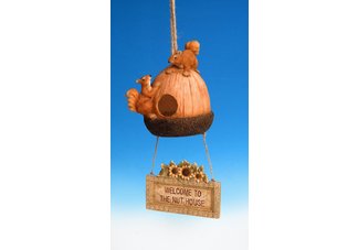 Welcome to Nut House Birdhouse