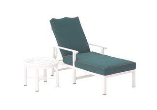 Mount Vernon Chaise with Arms and Wheels