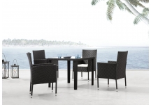 Cavedish square table