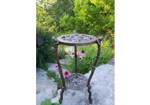 Frog Table Plant Stand