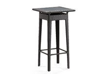 Railay pub table