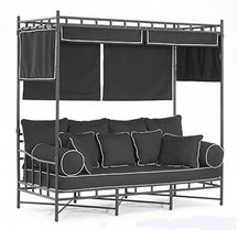outdoor daybed