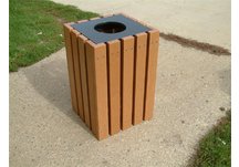 22 Gallon Trash Receptacle