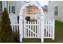 Vinyl Scalloped Top Picket Gate Kit